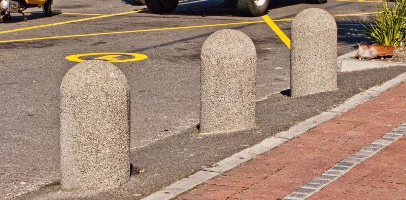 tapered-bollards-dome-concrete-bollard-min