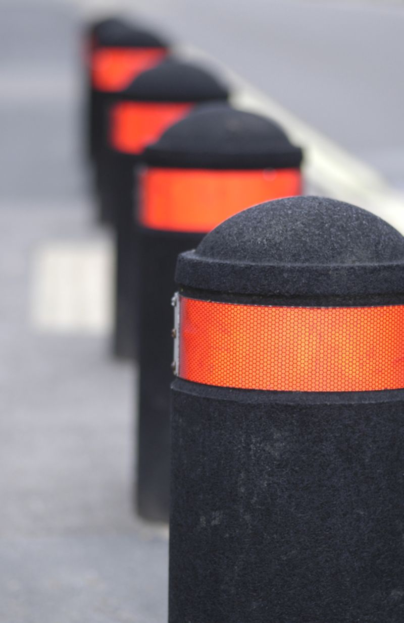 bollards-reflective-traffic-bollards-1219153-min