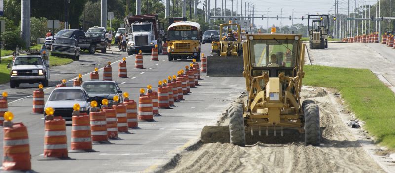 plastic-bollard-road-construction-min