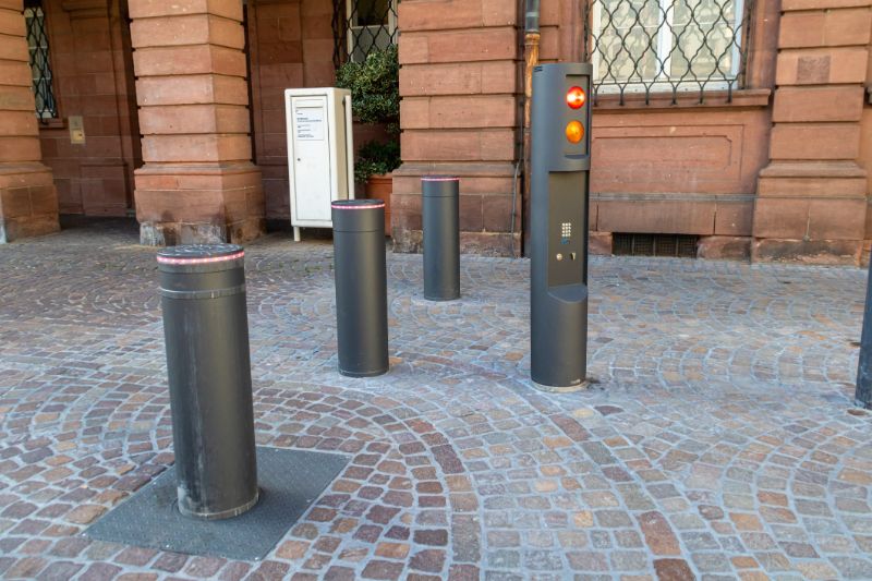 concrete-bollard-protective-bollards-in-german-pedestrian-zone-248795104-min
