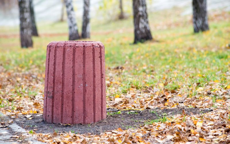 concrete-bins-red-cement-trash-bin-in-the-park-min