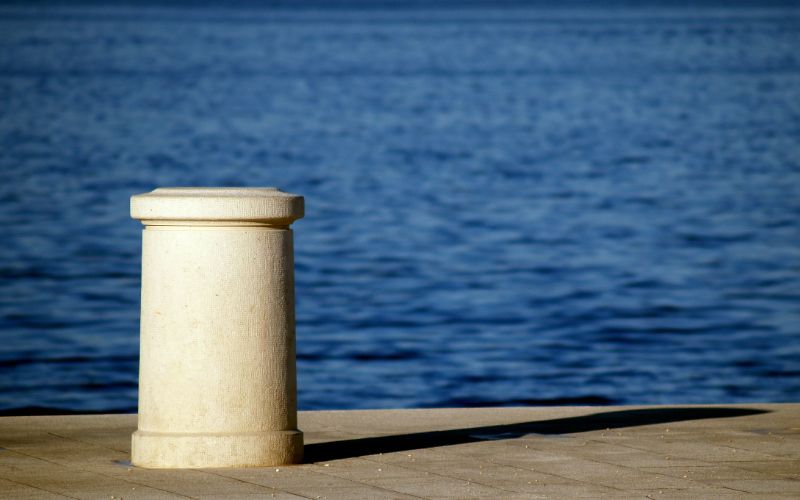 concrete-bollards-bollard-in-early-morning-min