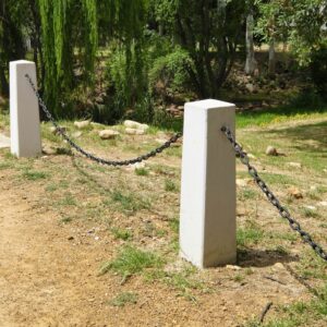 Stellenbosch (with chains) Concrete Bollards
